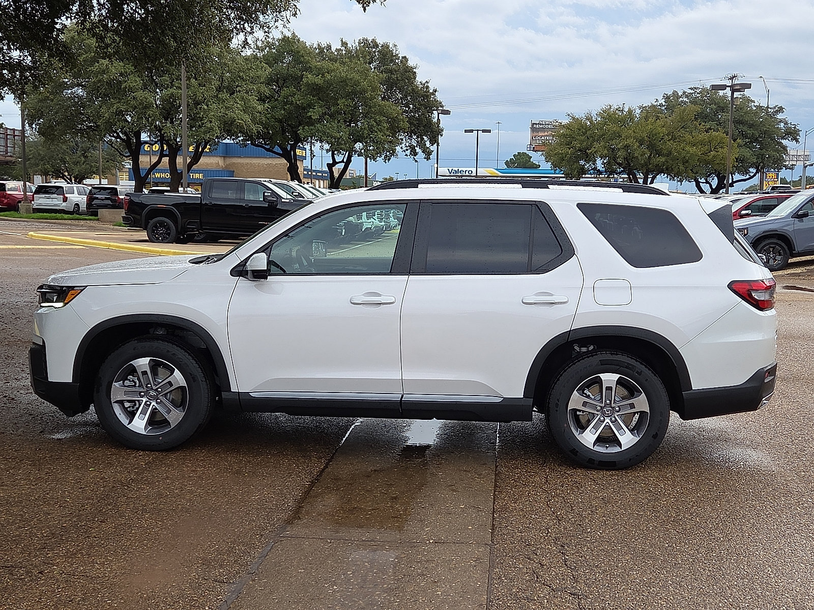 New 2026 Honda Pilot EX-L image 2