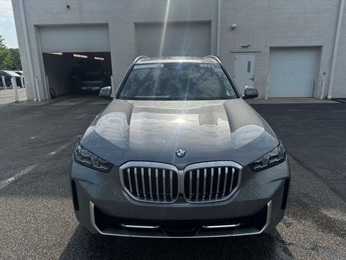 Used 2025 BMW X5 xDrive40i AWD/4WD image 8