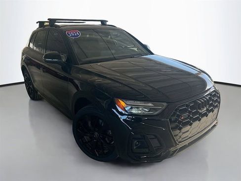 Used 2024 Audi SQ5 Premium Plus w/ Premium Plus Package image 2