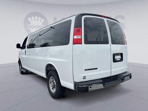 Used 2025 Chevrolet Express 3500 LT w/ LT Preferred Equipment Group RWD image 14