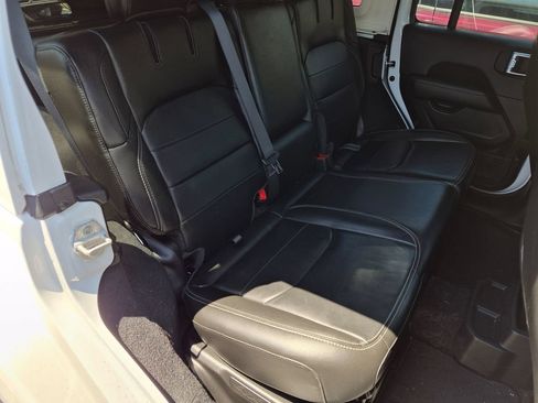 Used 2022 Jeep Wrangler Unlimited Sahara w/ Cold Weather Group AWD/4WD image 24