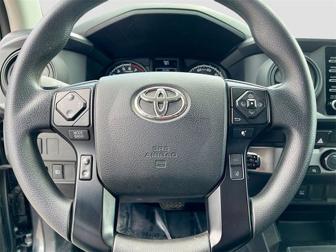 Used 2022 Toyota Tacoma SR image 11