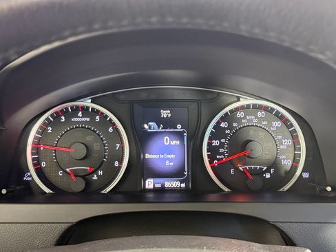Used 2017 Toyota Camry XSE w/ Moonroof Package FWD image 40