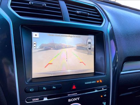 Used 2018 Ford Explorer Limited w/ Equipment Group 301A image 28