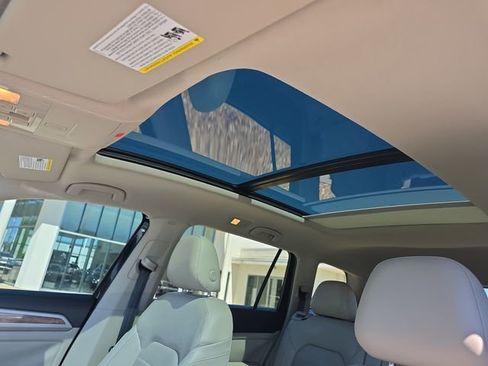 Used 2019 Volkswagen Atlas SEL Premium AWD/4WD image 15