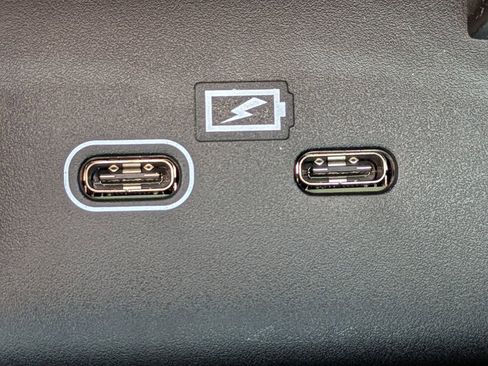 New 2026 Volvo XC40 B5 Plus w/ Climate Package image 23