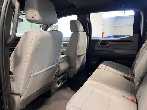 Used 2022 Chevrolet Silverado 1500 LT image 17