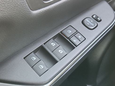 Used 2016 Toyota Camry SE image 30