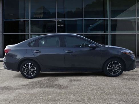 Used 2024 Kia Forte LXS image 4