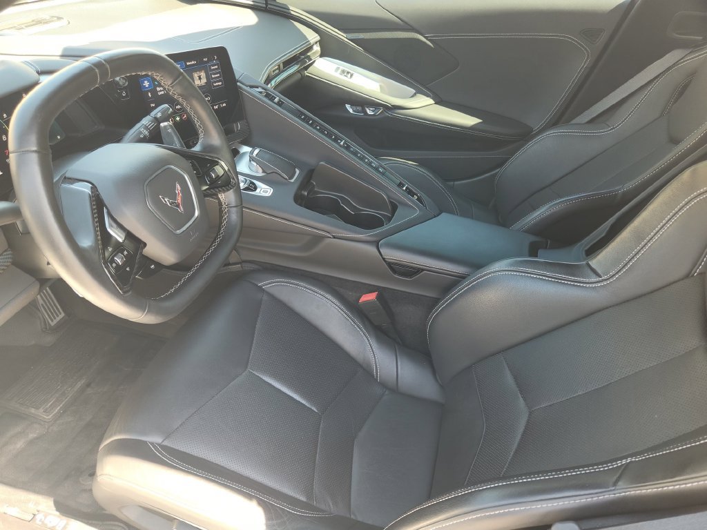Used 2022 Chevrolet Corvette Stingray Coupe w/ 1LT RWD image 13