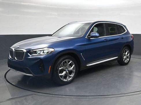 Used 2023 BMW X3 sDrive30i w/ Premium Package w/ZPA RWD image 8