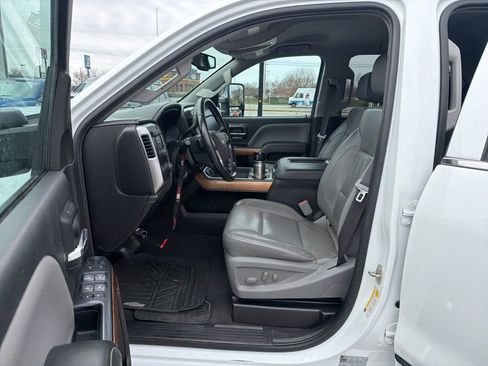 Used 2019 Chevrolet Silverado 2500 LTZ w/ Duramax Plus Package image 5