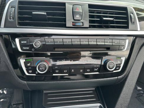 Used 2018 BMW 430i xDrive Convertible image 13