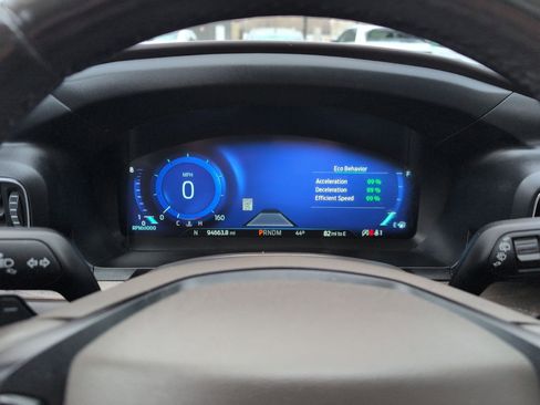 Used 2020 Ford Explorer Platinum image 22