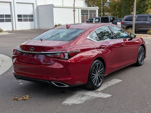 Used 2024 Lexus ES 350 w/ Premium Package image 3