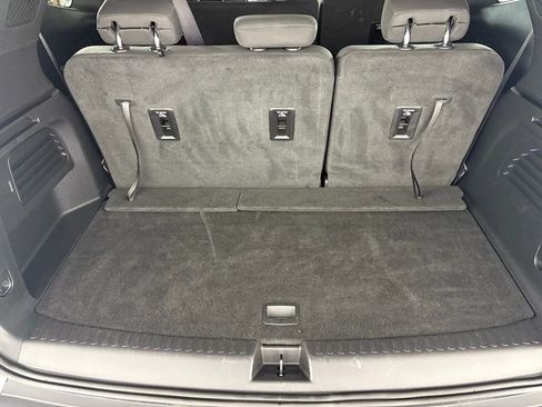 Used 2025 GMC Acadia Elevation image 39