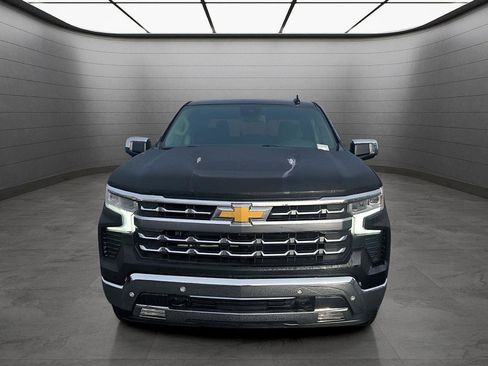 Used 2025 Chevrolet Silverado 1500 LTZ w/ LTZ Convenience Package II image 1