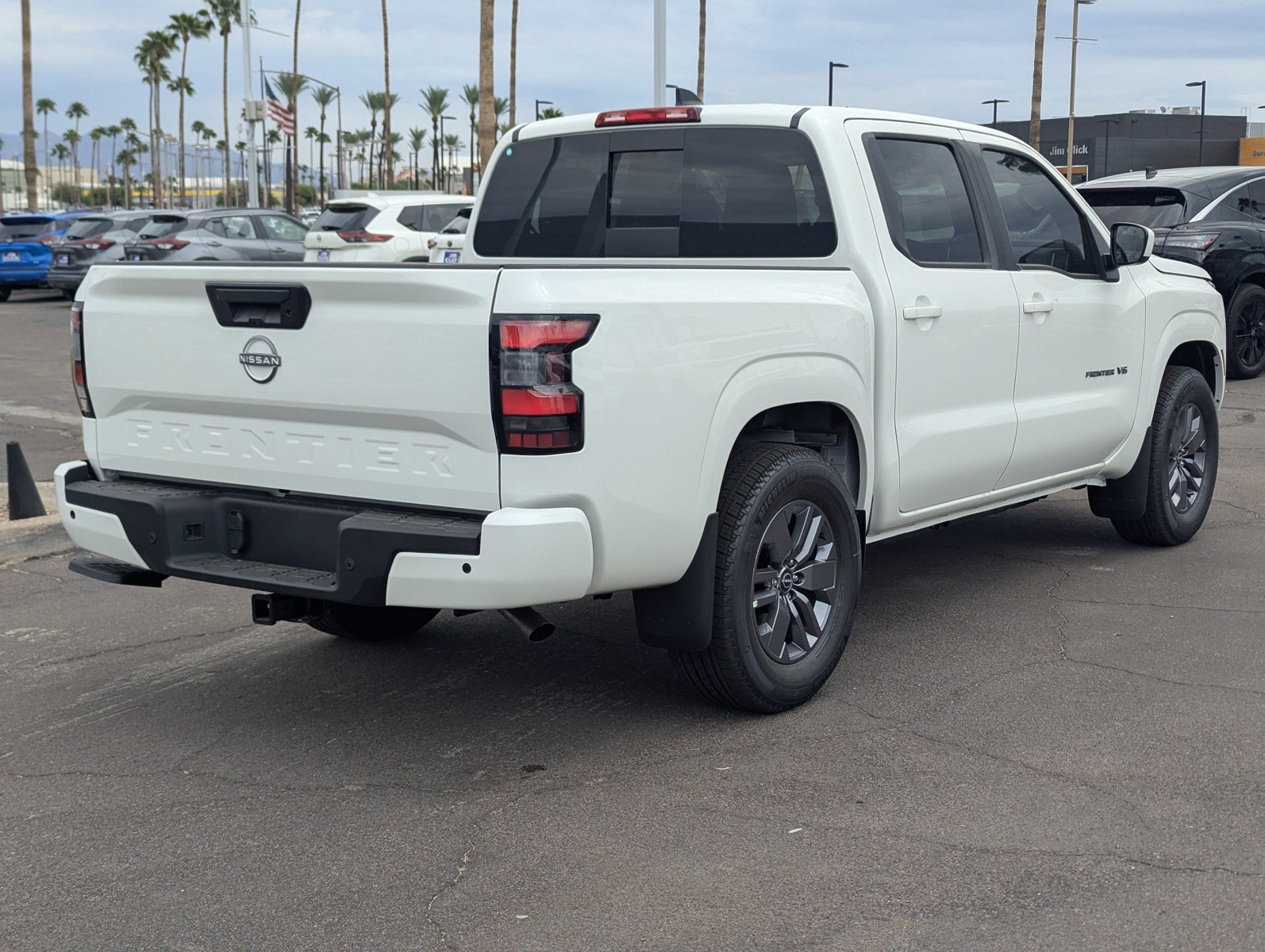 New 2027 Nissan Frontier SV w/ Tow Package RWD image 2