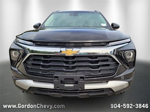 New 2025 Chevrolet TrailBlazer LT w/ Convenience Package image 11