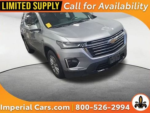 Used 2023 Chevrolet Traverse LT AWD/4WD image 1