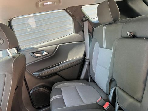 Used 2025 Chevrolet Blazer LT image 34