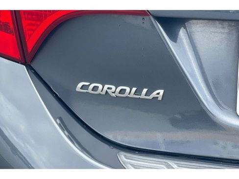 Used 2019 Toyota Corolla SE w/ Carpet Mat Package (TMS) FWD image 17