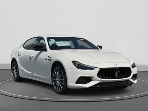 New 2024 Maserati Ghibli Modena image 1