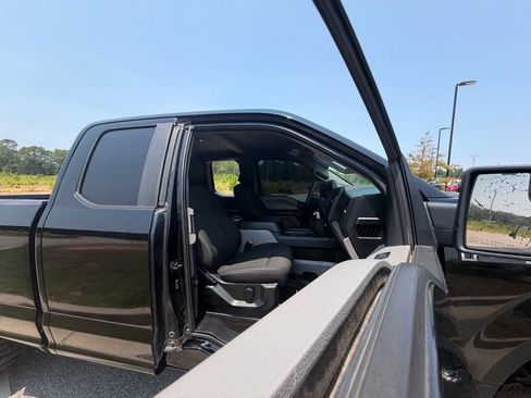 Used 2018 Ford F150 XL w/ Equipment Group 101A Mid AWD/4WD image 33