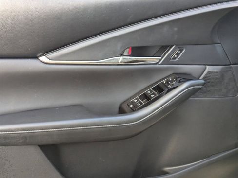 Used 2025 MAZDA CX-30 AWD 2.5 S w/ Preferred Package image 11