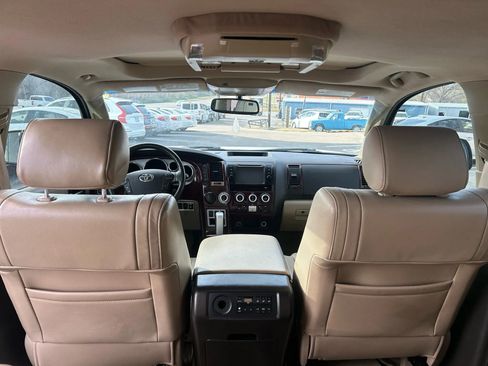 Used 2008 Toyota Sequoia Limited image 23
