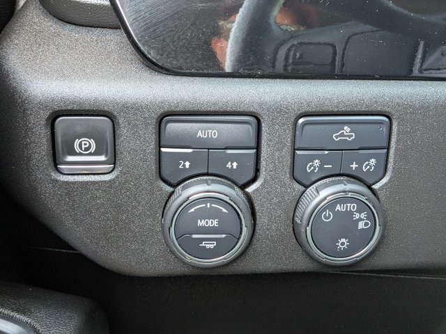 Used 2025 Chevrolet Silverado 1500 LT AWD/4WD image 24
