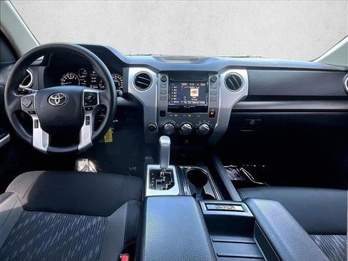 Used 2018 Toyota Tundra SR5 w/ SR5 Upgrade Package AWD/4WD image 16