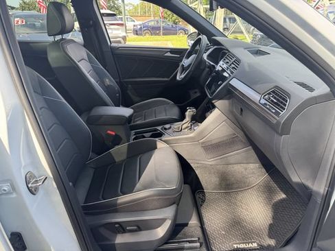 Used 2024 Volkswagen Tiguan SEL R-Line AWD/4WD image 32