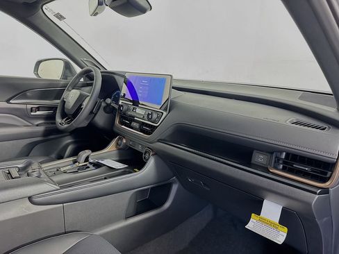 New 2026 Toyota Grand Highlander AWD Hybrid image 30