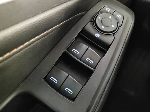 Used 2019 Chevrolet Traverse LS FWD image 27