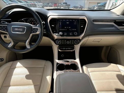 Used 2023 GMC Acadia Denali image 18