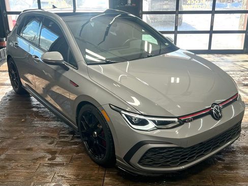 Used 2022 Volkswagen GTI SE image 7