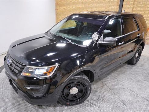Used 2018 Ford Explorer 4WD Police Interceptor image 2