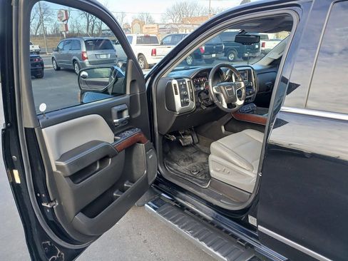 Used 2015 GMC Sierra 1500 SLT w/ SLT Crew Cab Value Package image 2