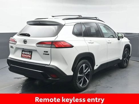 Used 2023 Toyota Corolla Cross AWD Hybrid w/ Convenience Package image 6