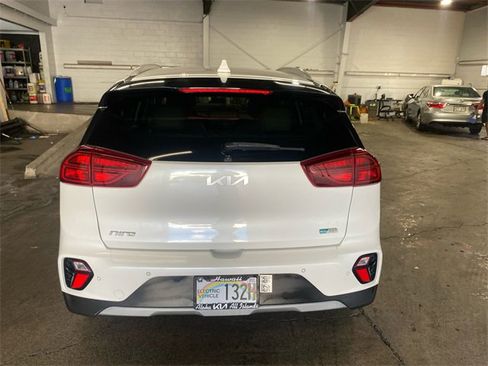 Used 2022 Kia Niro EX Premium image 5
