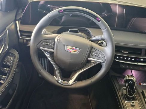 New 2026 Cadillac CT5 V Blackwing w/ Carbon Fiber 2 Package image 15