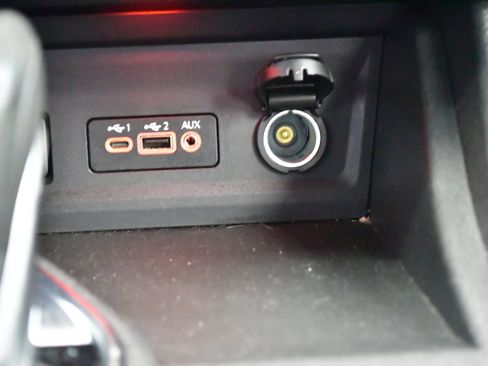 Used 2024 Nissan Sentra SV FWD image 27