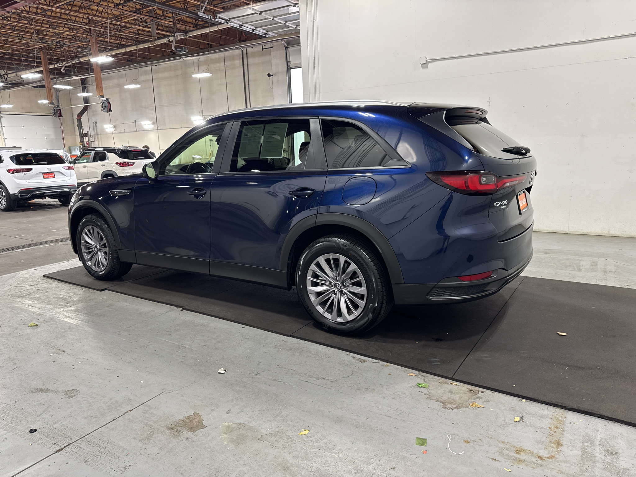 Used 2025 MAZDA CX-90 3.3 Turbo w/ Select Package AWD/4WD image 4