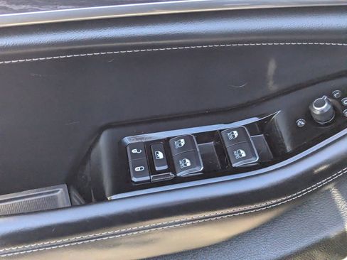 Used 2022 Jeep Grand Cherokee L Overland image 20