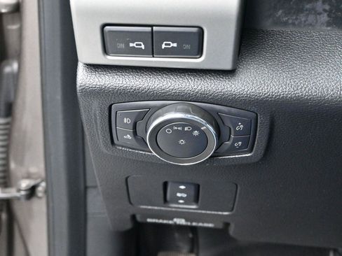 Used 2018 Ford F250 Lariat w/ Lariat Value Package image 27