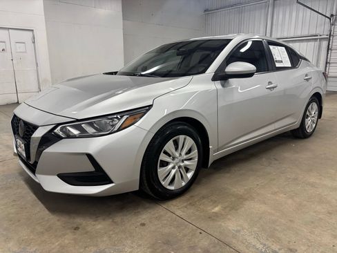 Used 2023 Nissan Sentra S FWD image 3