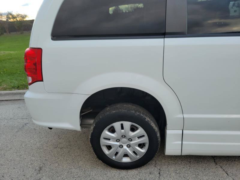 Used 2019 Dodge Grand Caravan SE w/ Power Convenience Group I FWD image 36
