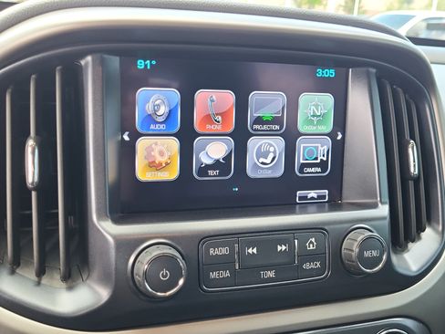 Used 2018 Chevrolet Colorado Z71 AWD/4WD image 25