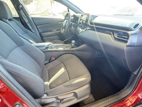 Used 2018 Toyota C-HR image 15